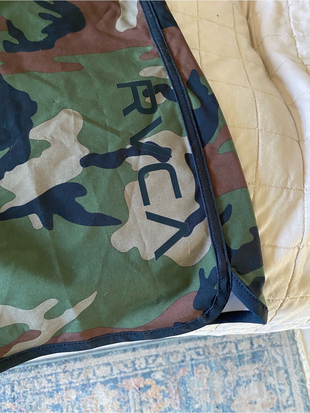 RVCA Camo Boardshorts - Green/Brown/Black size 33 - Picture 3 of 4